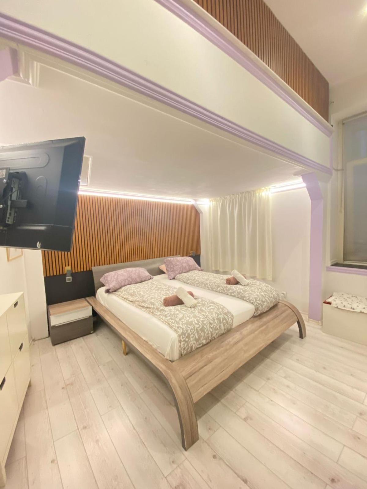 Yes, Yes! Lovely Apartment Good Amenities Budapest Center Extérieur photo